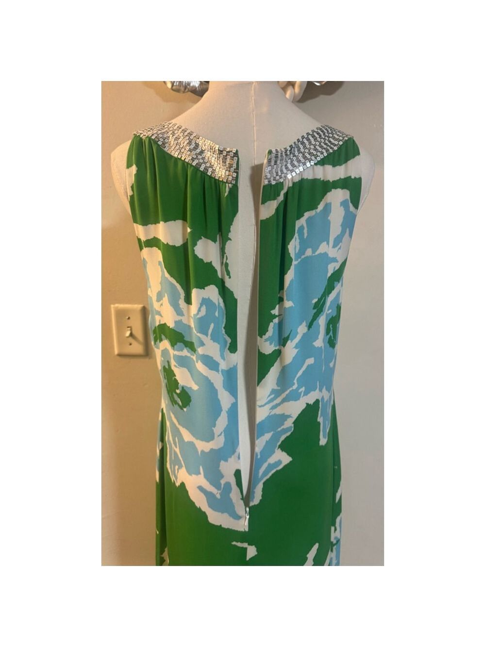 Tory Burch Silk Shift Dress – Size 12 – Sequin Neckline – Green Blue Floral Prin - Picture 6 of 7